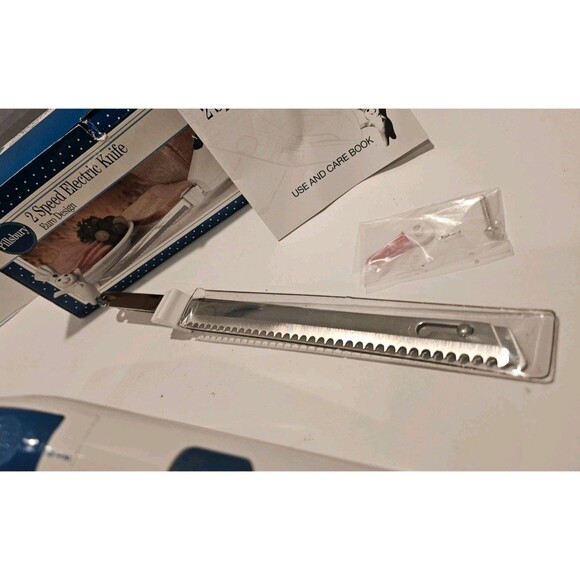 Boxed PILLSBURY 2 SPEED ELECTRIC KNIFE EURO DESING MODEL PEK-3000 PRE-OWNED EUC - Picture 7 of 9